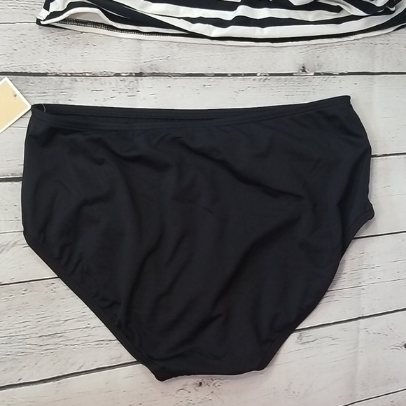 Michael kors black white 2 piece swimsuit sz M. TAG REMOVED but not worn. - Picture 3 of 6
